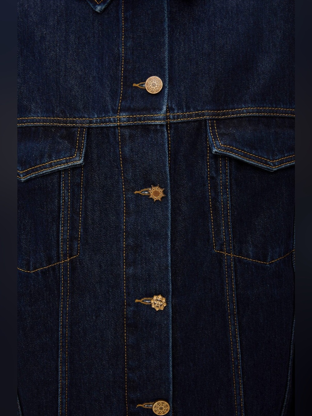 Farm Rio: Basic Jacket with Fancy Buttons - Picture 3 of 11